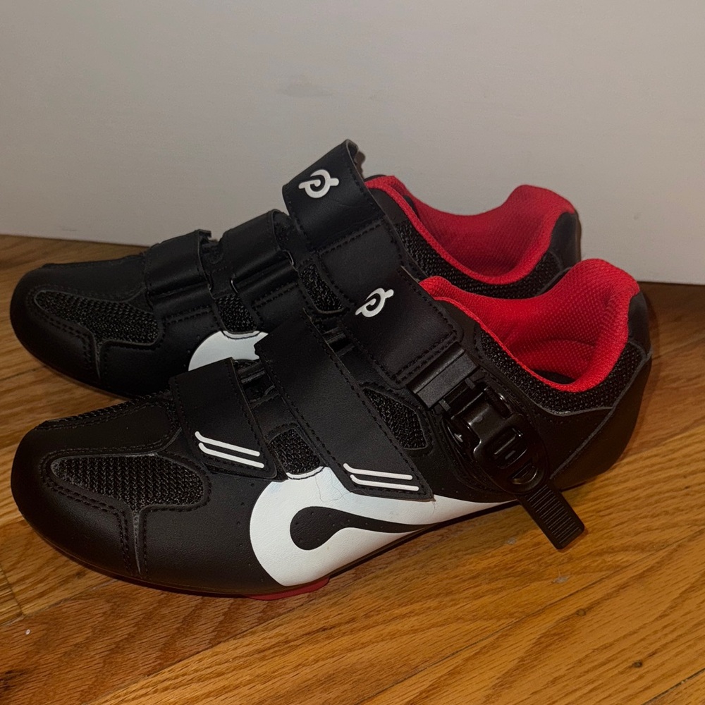 Peloton Cycling Shoes BARELY USED! Size 40